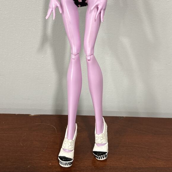 Monster High Operetta Swing Dance Class Doll 2011 Mattel - Picture 5 of 9